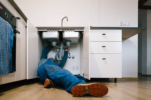 Professional Plumbing technician working in Bordentown, NJ